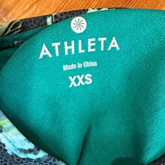 Athleta Teal and Black Tropical Halter Top - Picture 3 of 9